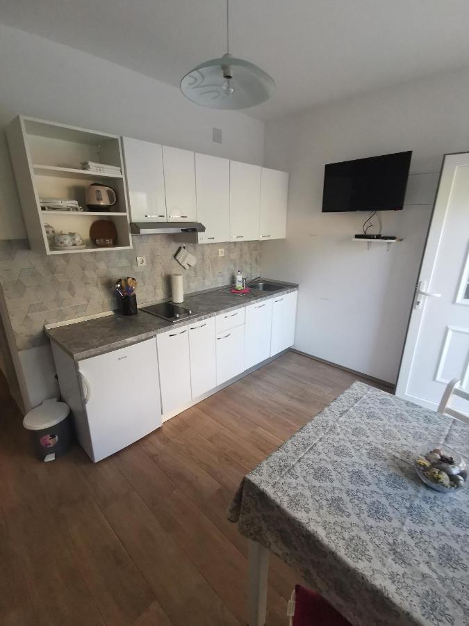 Apartmani Kronjac Milna  Zewnętrze zdjęcie