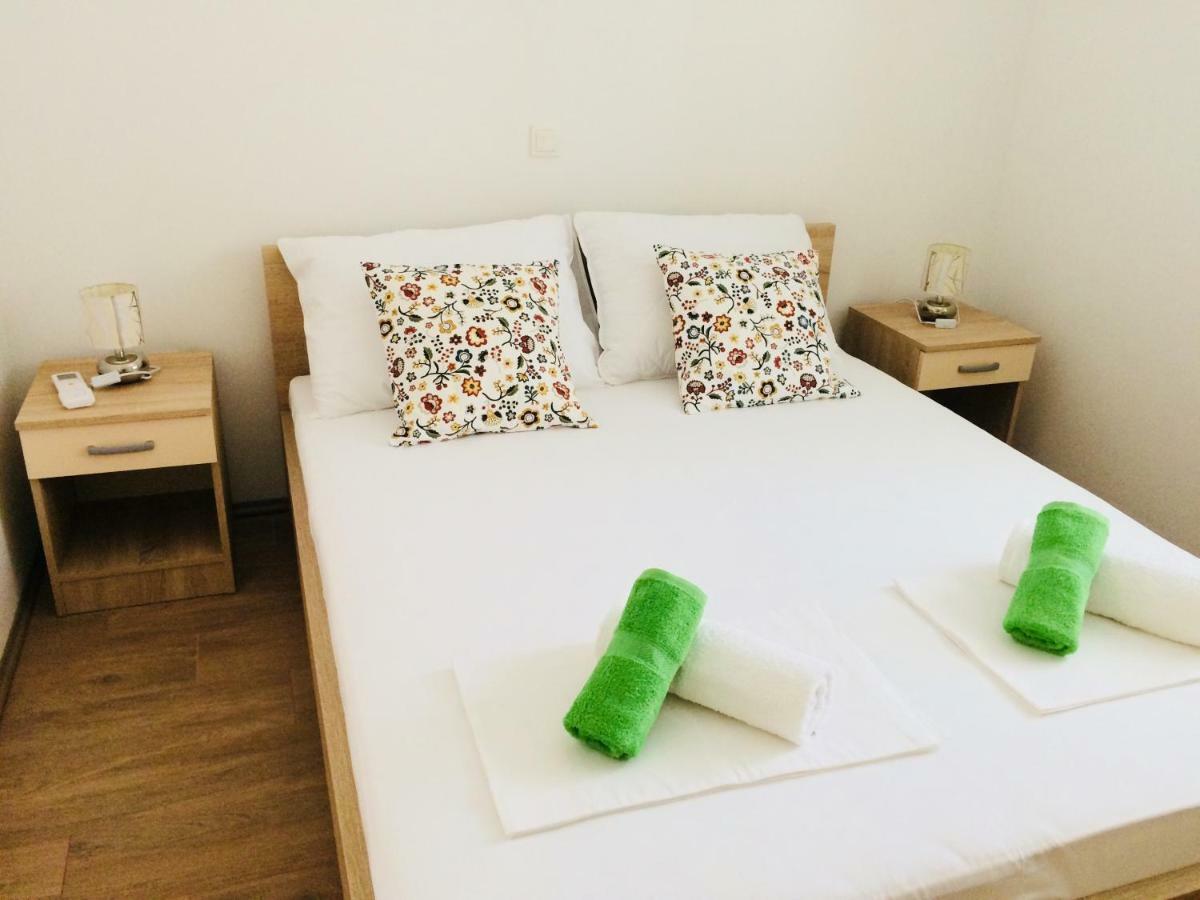 Apartmani Kronjac Milna  Zewnętrze zdjęcie