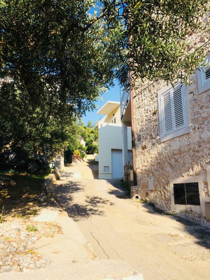 Apartmani Kronjac Milna  Zewnętrze zdjęcie